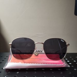 QUAY Sunglasses Jezabell. Neverworn!